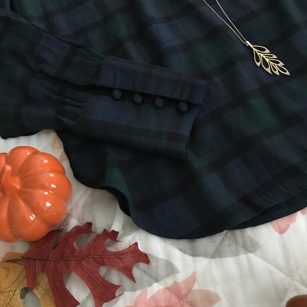 LOFT Blue Green Plaid Button Shoulder Top S - Picture 4 of 6